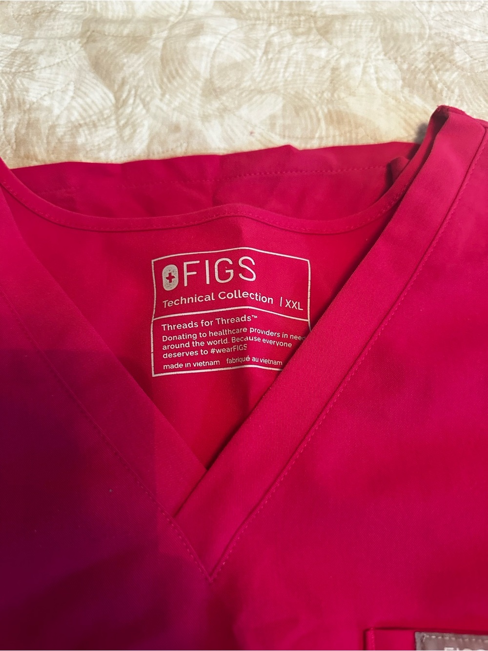 FIGS Ultra Rose Scrub Set XXL - Picture 2 of 3